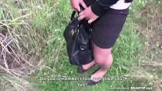 Reproducir Películas en línea porno cocina joven gitana cara sexo en la hierba verde