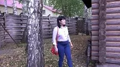 Redare Porno Cu O Bruneta In Pantaloni Scurti Fututa Anal