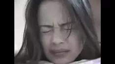 Reproducir Dos asiáticas folladas por un pervertido