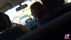 Redare Fute la o fata legata la ochi fara sa stie ca este filmata de el