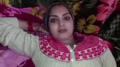 Reproducir Desi Indian Bhabhi Lalita's Intimate Cowgirl y Doggystyle Sesión