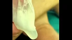 Jouer Big Dick Condom Play: Precum Overload di FleshlightMan1000