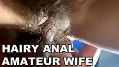 Odtwórz Hairy Milf Anal Wife w Pov Fuck - Głośne jęki i ciasny owłosił dupek
